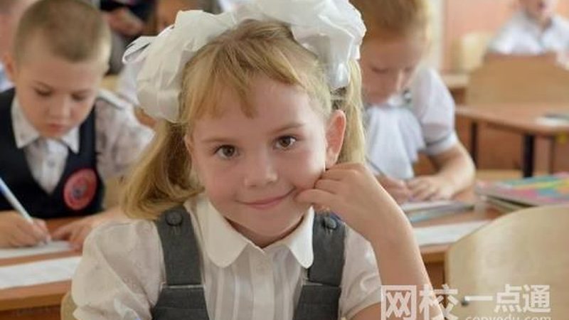 消费电子代工：揭秘其优缺点与行业影响**